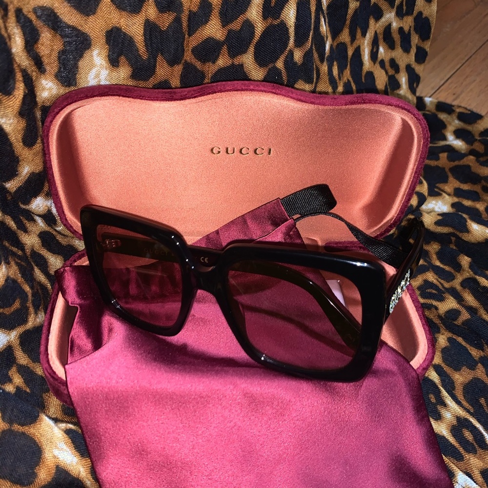 GUCCI CRYSTAL SUNGLASSES - Picture 6 of 6